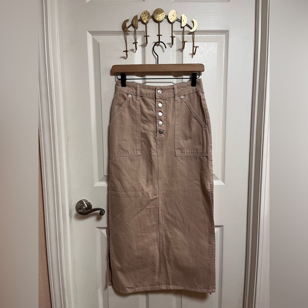 Topshop Taupe/Sand/Blush Denim Pencil Skirt with Button Detail and Side slits 💕